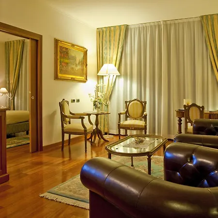 Hotel Western Globus 4*