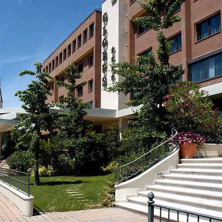 Western Globus Hotel