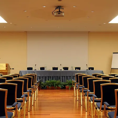 Hotel Western Globus 4*