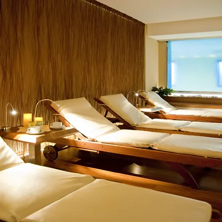 Hotel Western Globus 4*