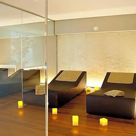 Western Globus Hotel 4*