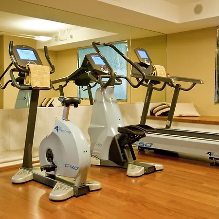 Hotel Western Globus 4*