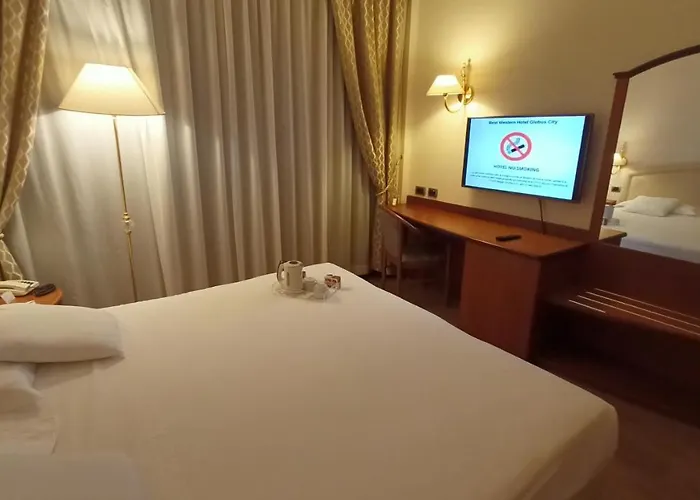 Western Globus Hotel 4*